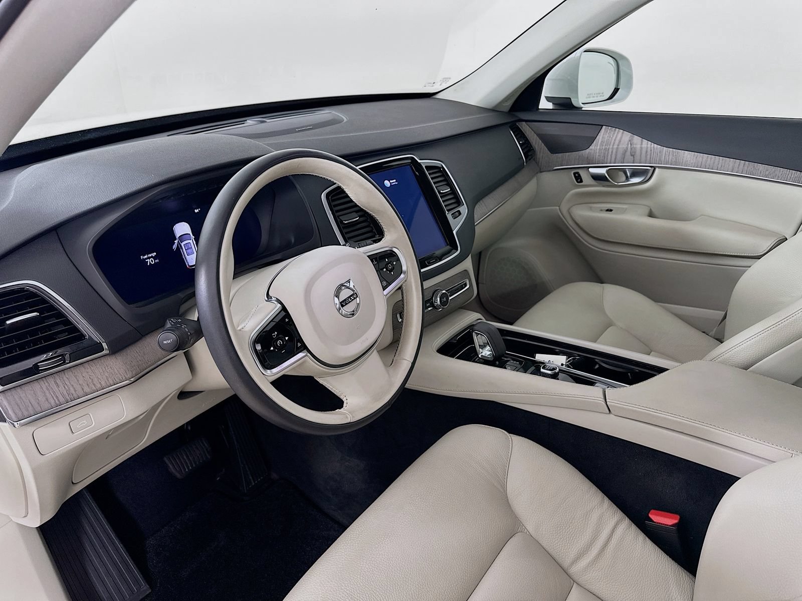 Used 2023 Volvo XC90 B6 Plus w/ Protection Package Premier AWD/4WD image 31