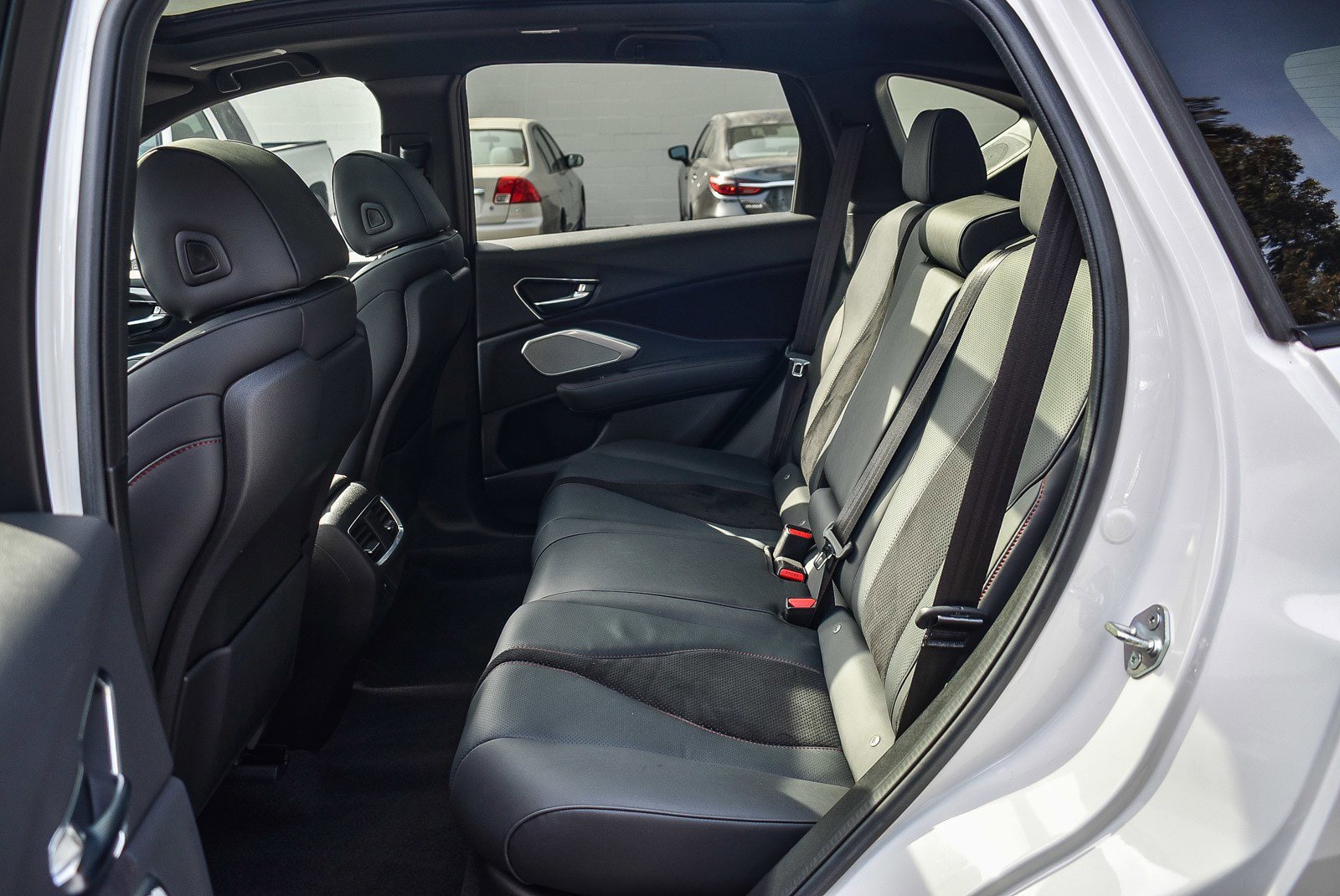 Used 2023 Acura RDX A-Spec image 19