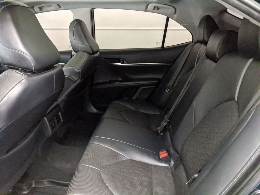 Used 2020 Toyota Camry XSE image 23