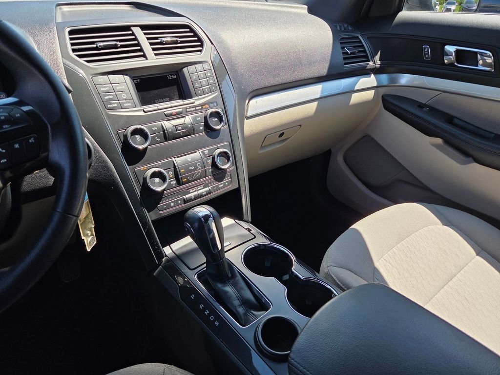Used 2018 Ford Explorer FWD image 33