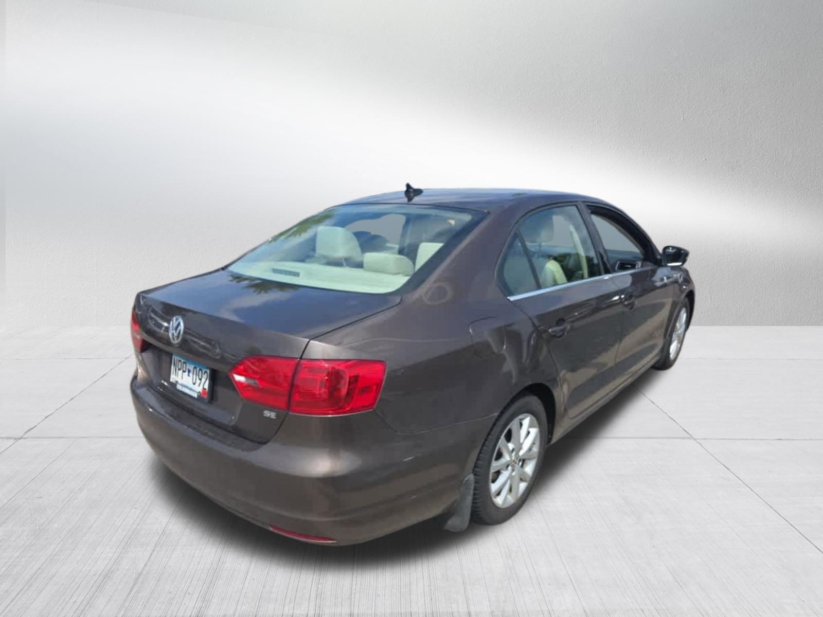 Used 2014 Volkswagen Jetta SE FWD image 3