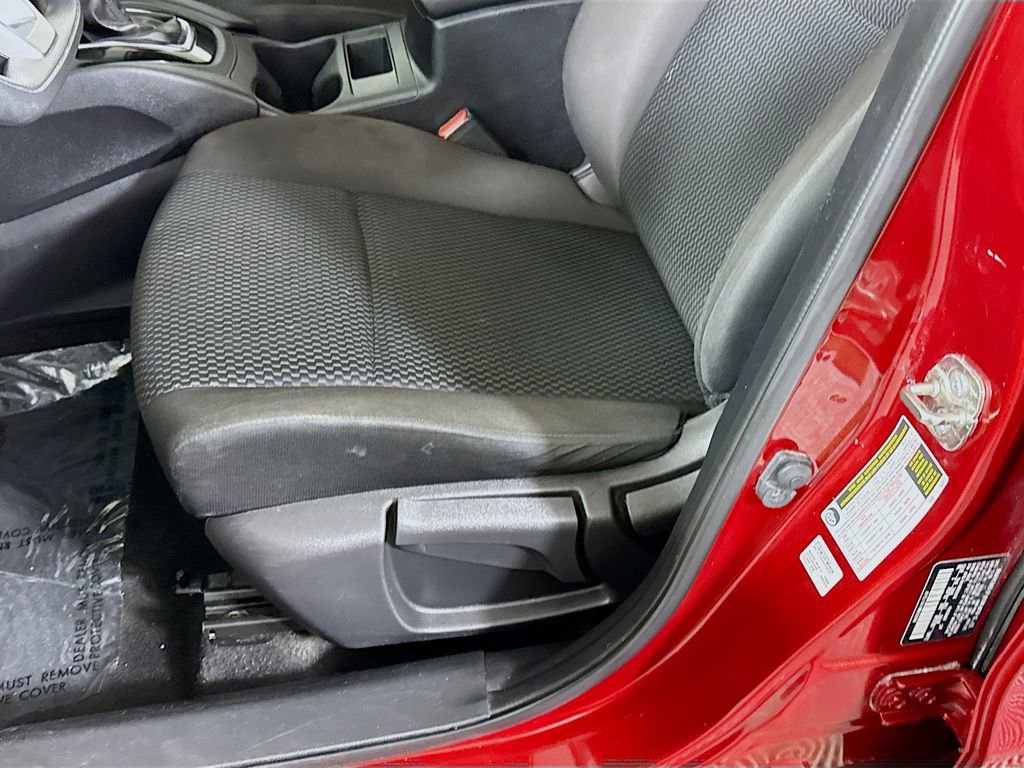 Used 2021 Nissan Rogue Sport S image 22