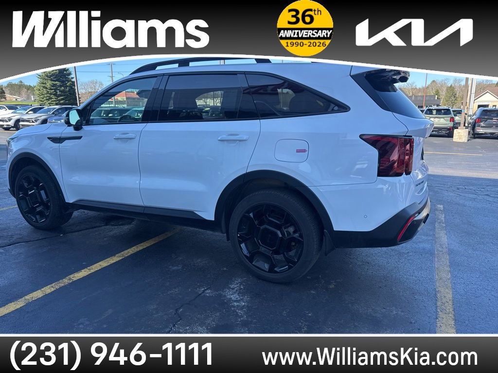 Used 2025 Kia Sorento SX Prestige w/ Olive Brown Leather Package AWD/4WD image 13