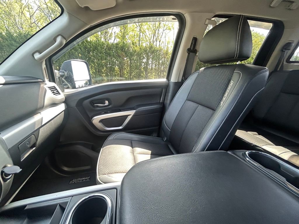 Used 2017 Nissan Titan PRO-4X image 24