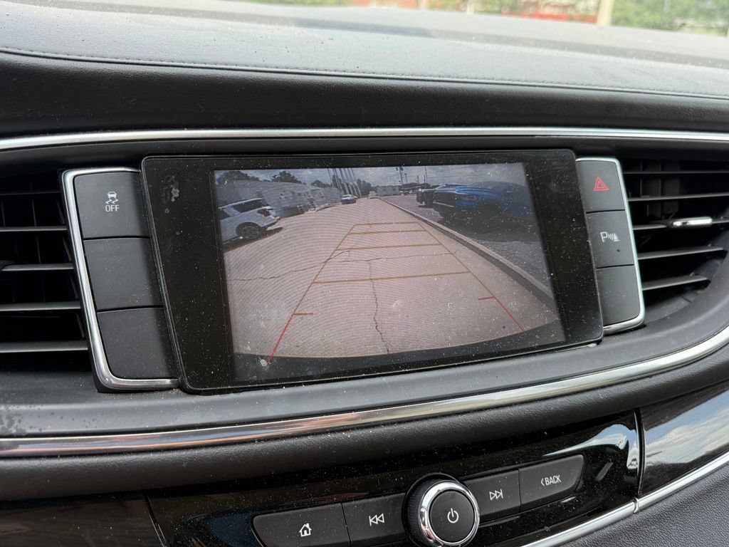 Used 2019 Buick Enclave Essence FWD image 20