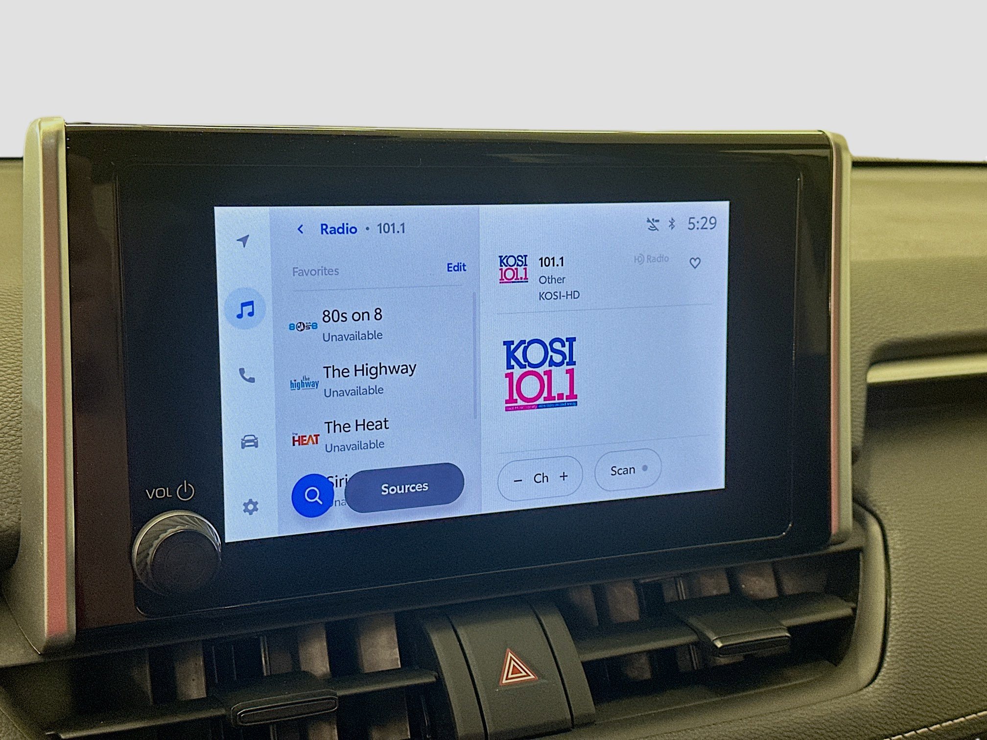 Used 2024 Toyota RAV4 LE image 21