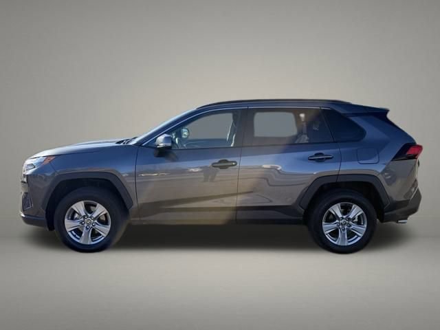 Used 2025 Toyota RAV4 XLE image 2