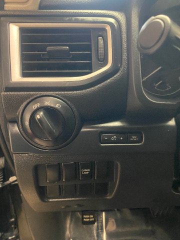 Used 2018 Nissan Titan S w/ S Utility Package RWD image 18