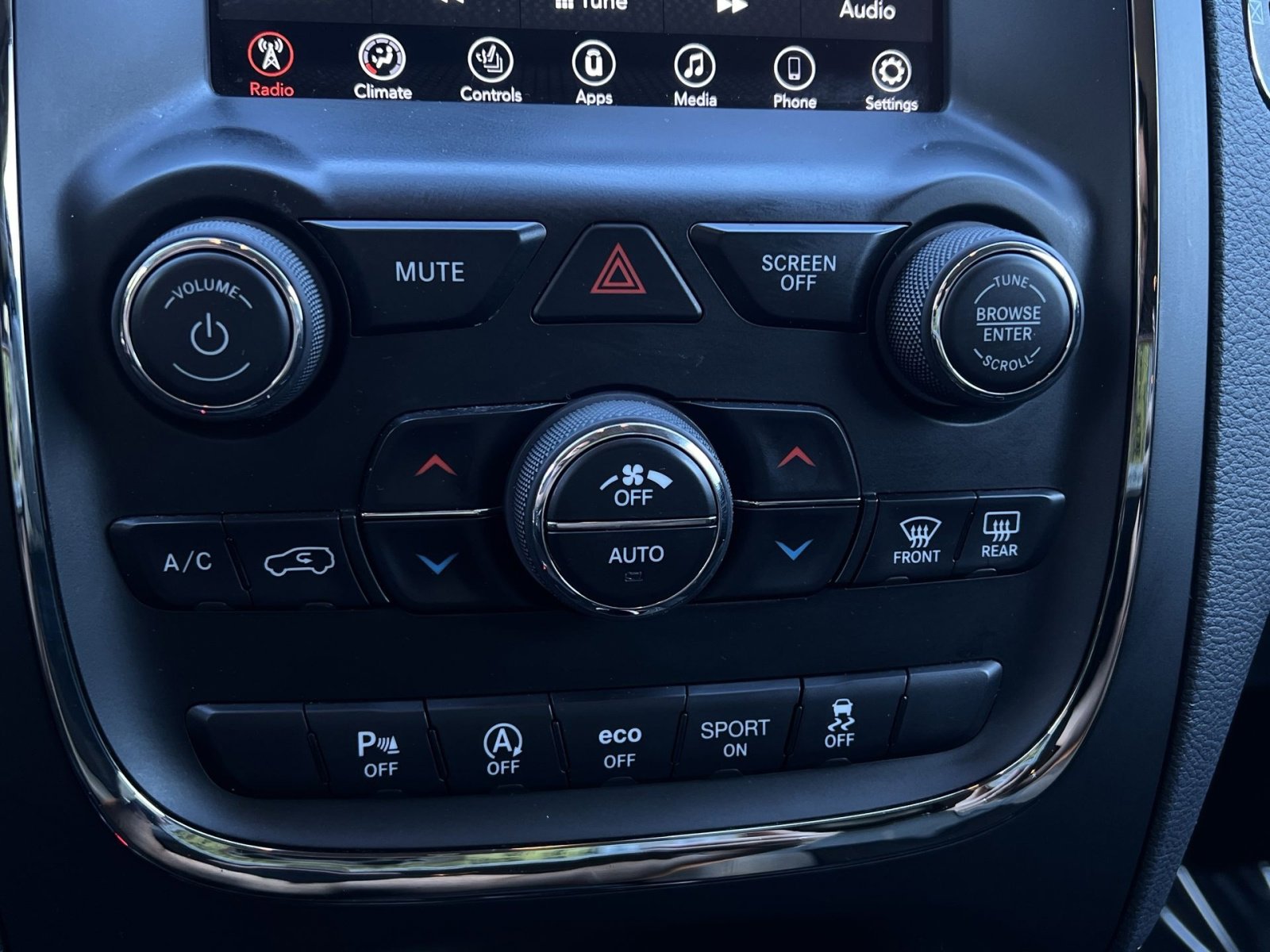 Used 2018 Dodge Durango GT AWD/4WD image 24