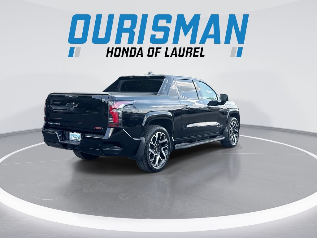 Used 2024 Chevrolet Silverado EV RST AWD/4WD image 8