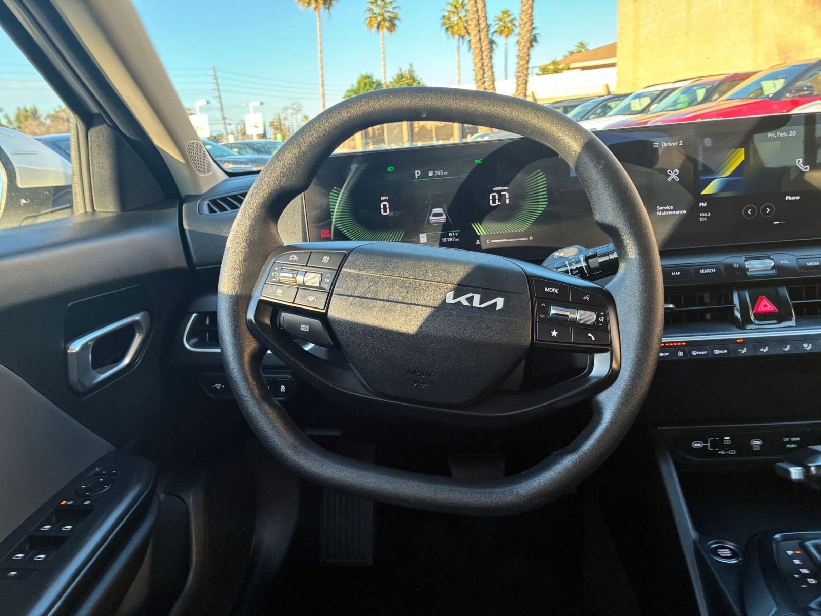 Used 2025 Kia K4 LXS image 27