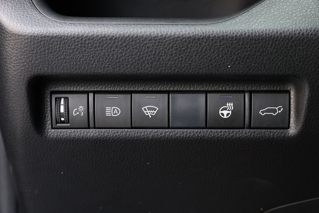 Used 2019 Toyota RAV4 XLE Premium w/ Cold Weather Package AWD/4WD image 20