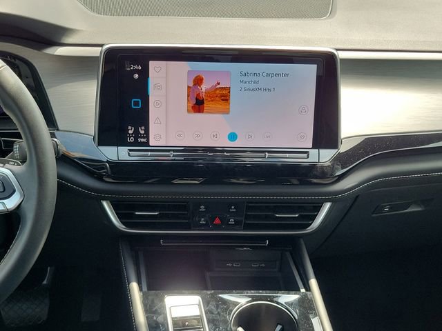 Used 2024 Volkswagen Atlas Cross Sport SE image 22