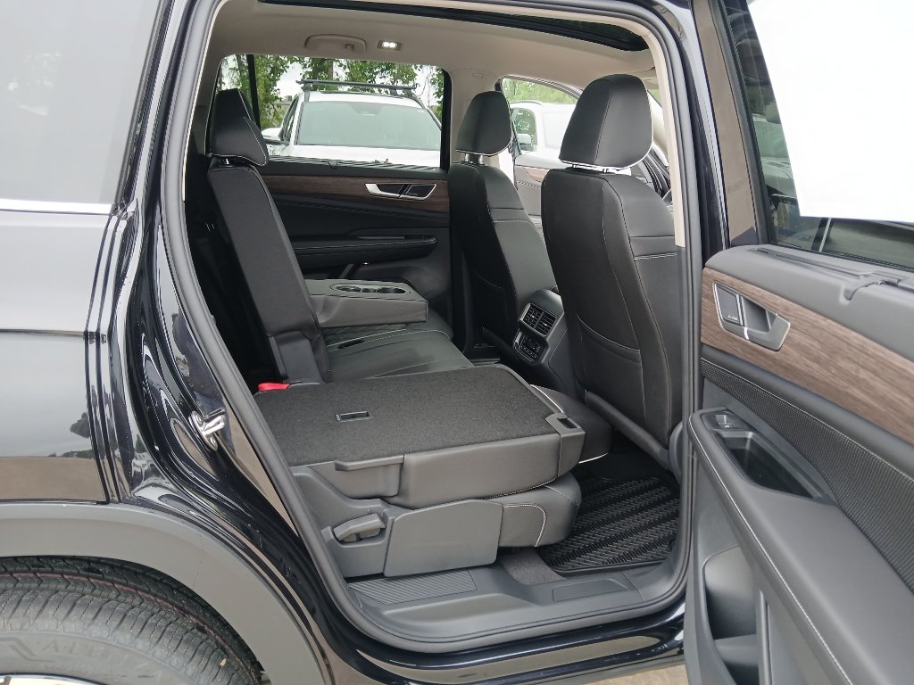 New 2026 Volkswagen Atlas SEL Premium R-Line AWD/4WD image 22