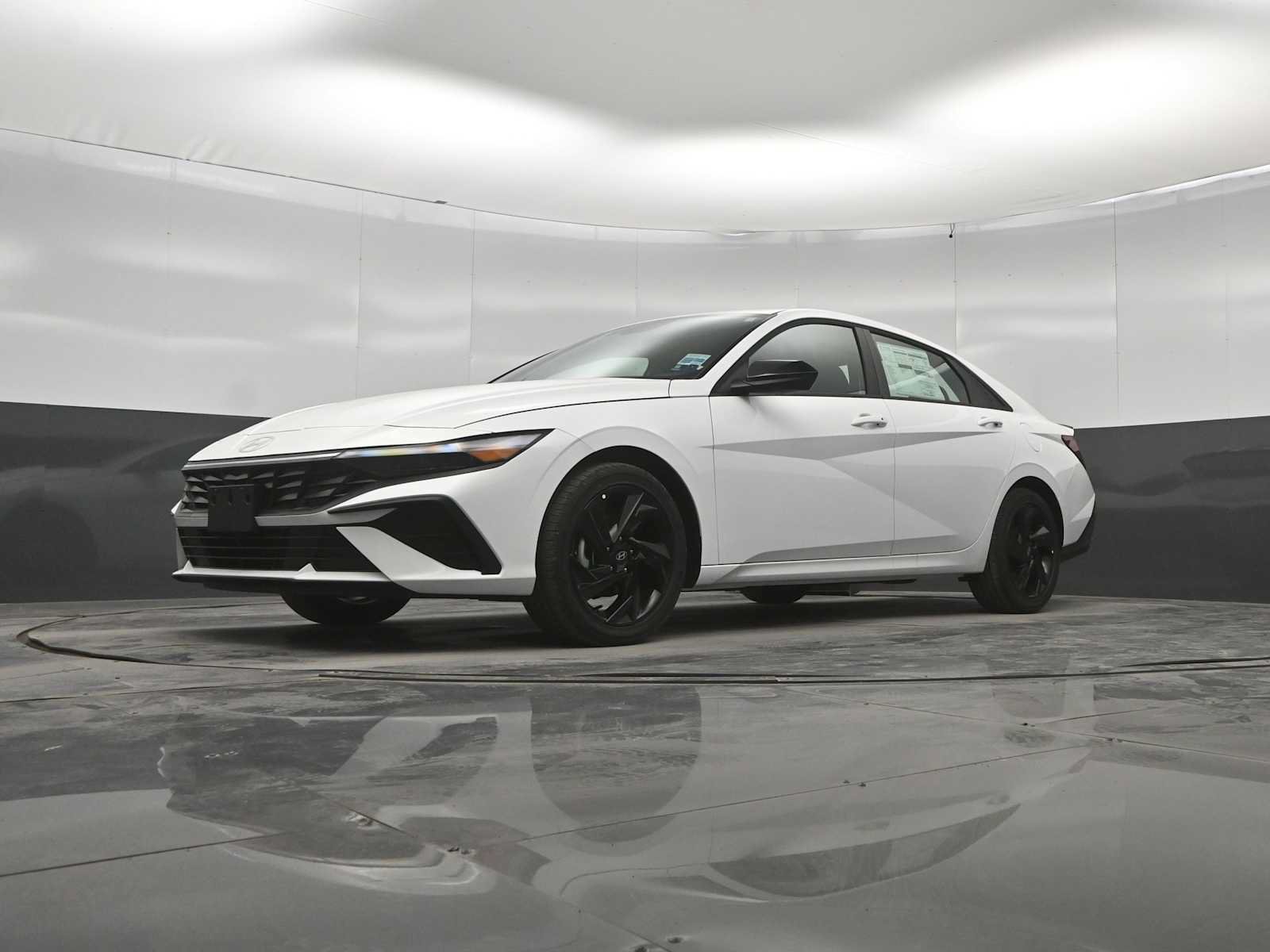 New 2026 Hyundai Elantra SEL Sport FWD image 37