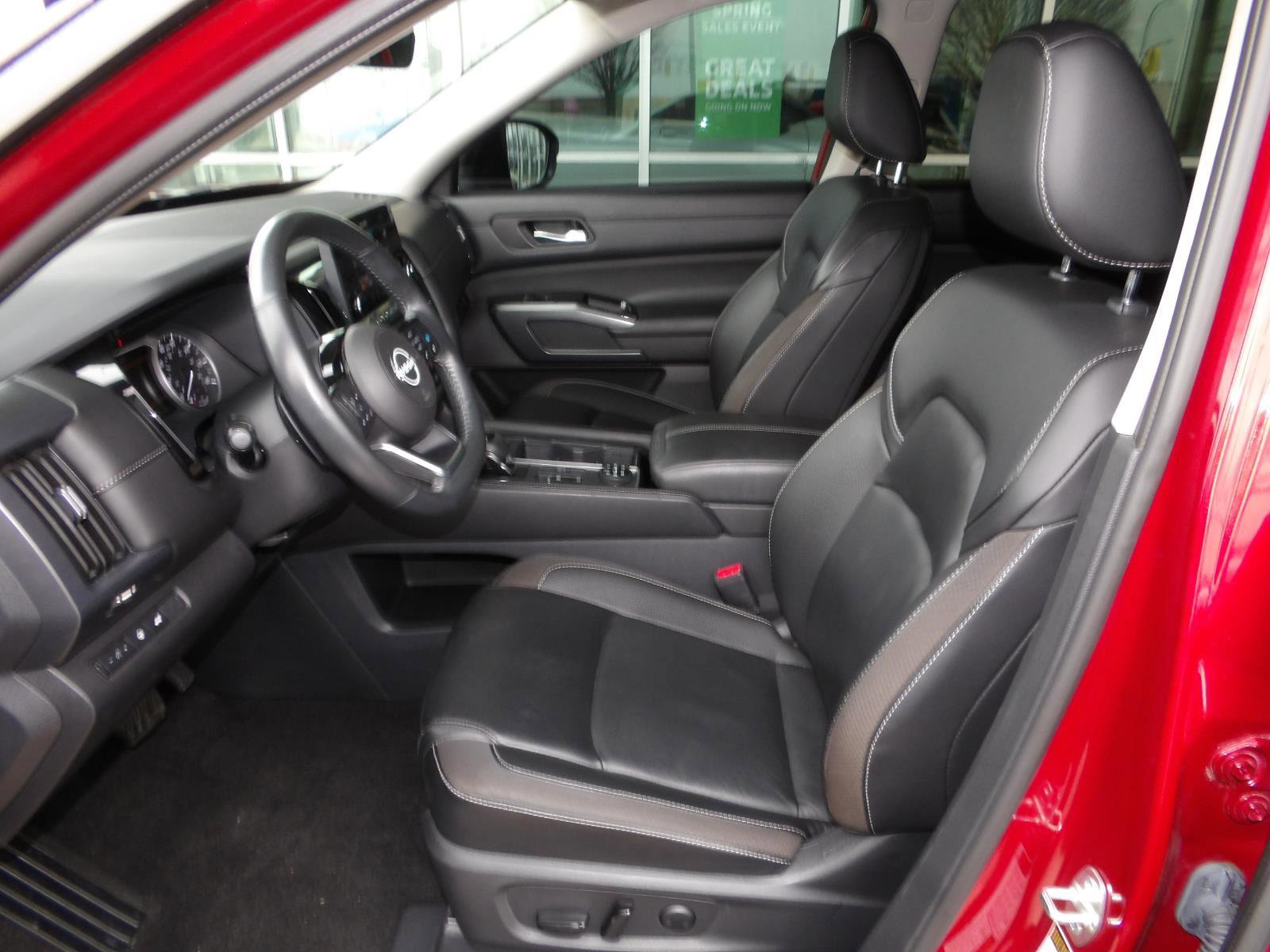 Certified 2023 Nissan Pathfinder SL image 19