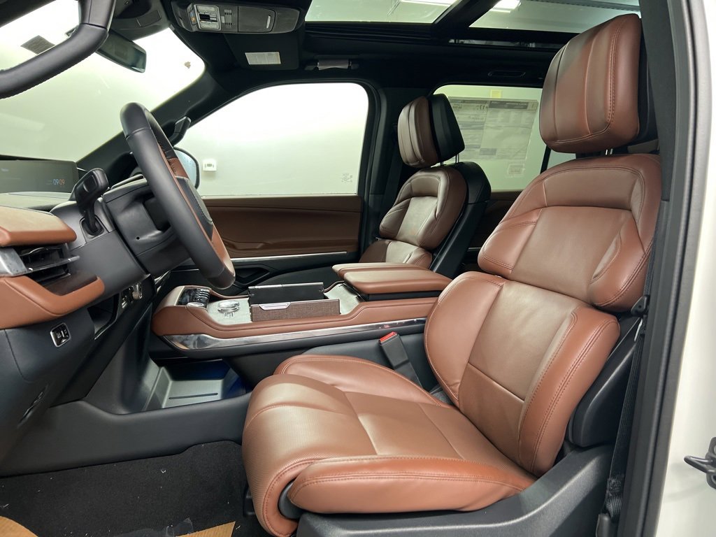 New 2026 Lincoln Navigator Reserve image 29