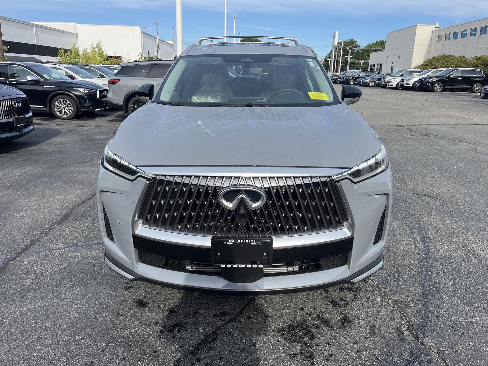 New 2026 INFINITI QX60 Luxe w/ Cargo Package image 8