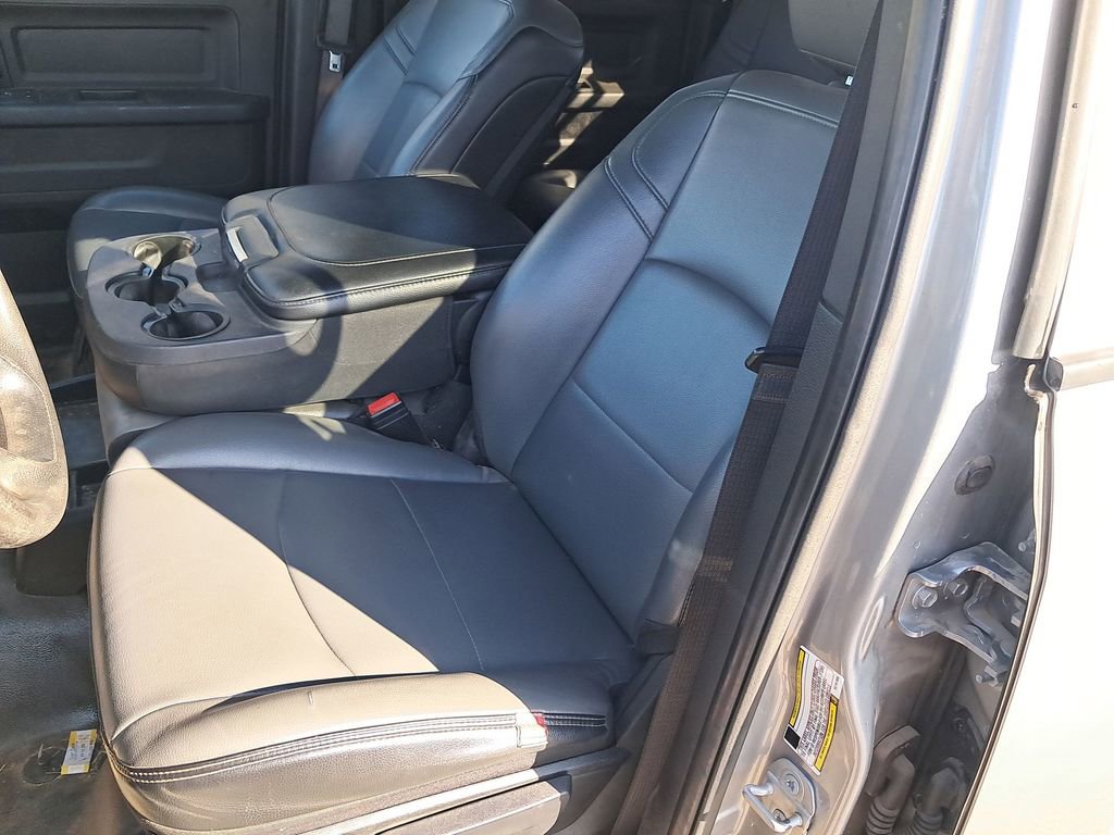 Used 2022 RAM 3500 Tradesman w/ Chrome Appearance Group image 12