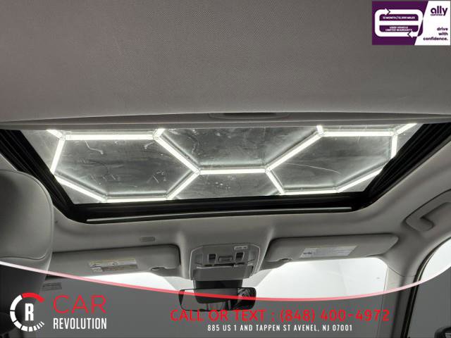 Used 2021 Toyota Highlander XLE image 50