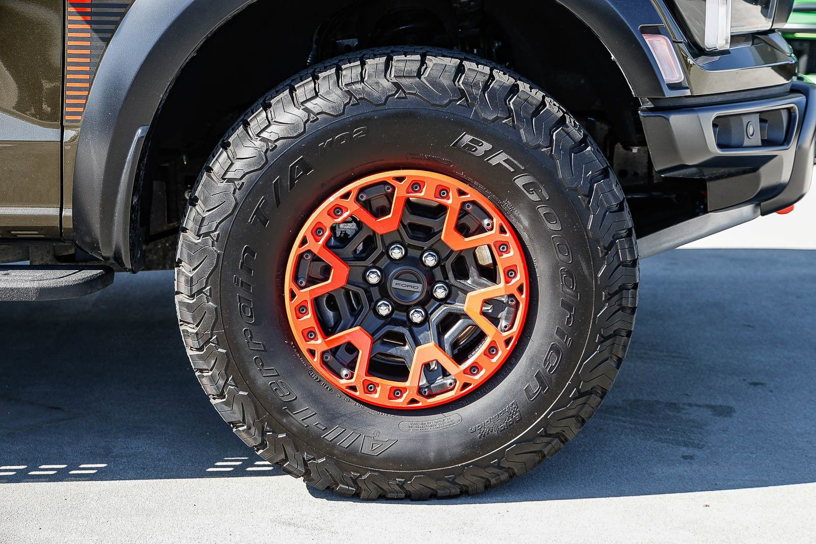 Used 2025 Ford F150 Raptor w/ Equipment Group 803A Raptor R image 9