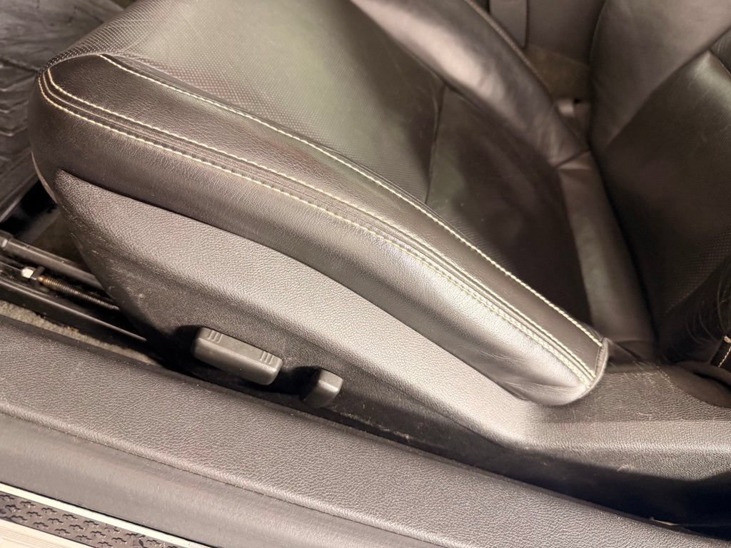 Used 2010 Chevrolet Camaro SS w/ RS Package RWD image 27