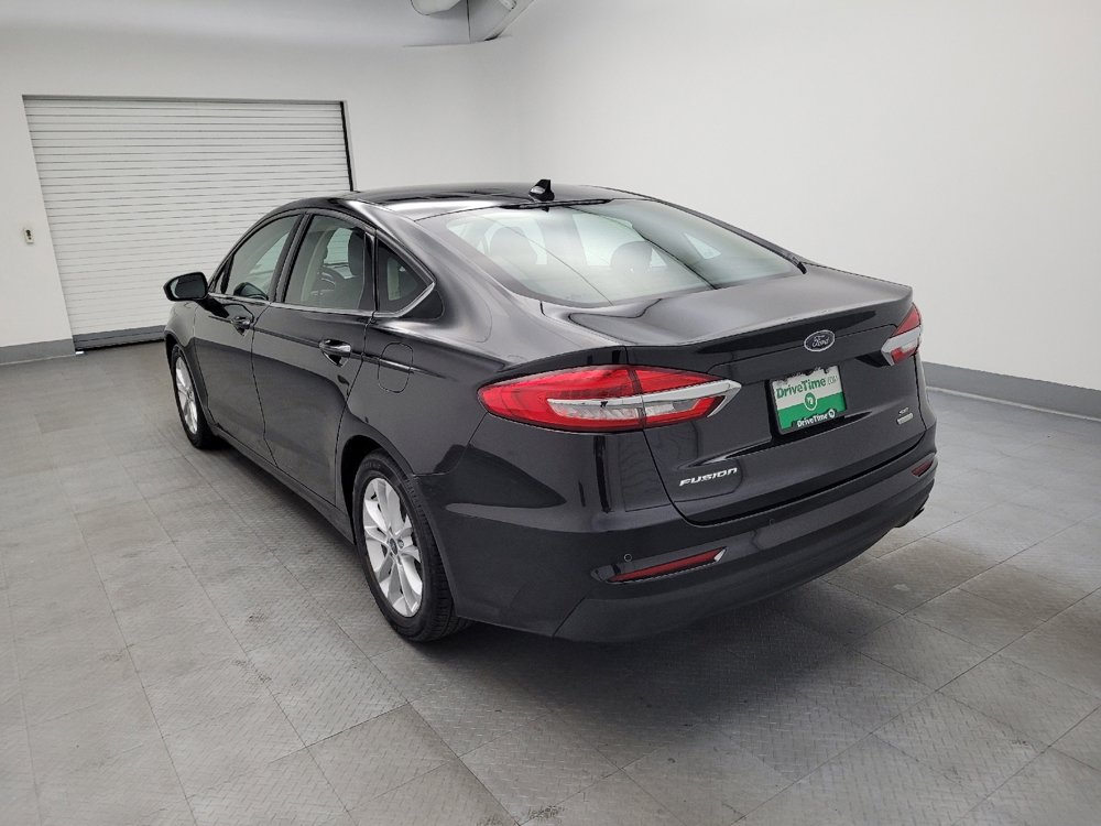 Used 2020 Ford Fusion SE image 5
