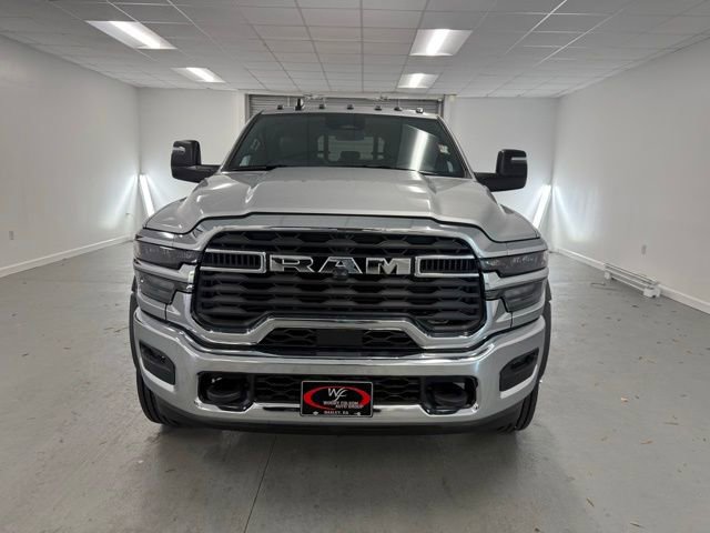 New 2026 RAM 5500 Tradesman w/ Chrome Appearance Group image 2