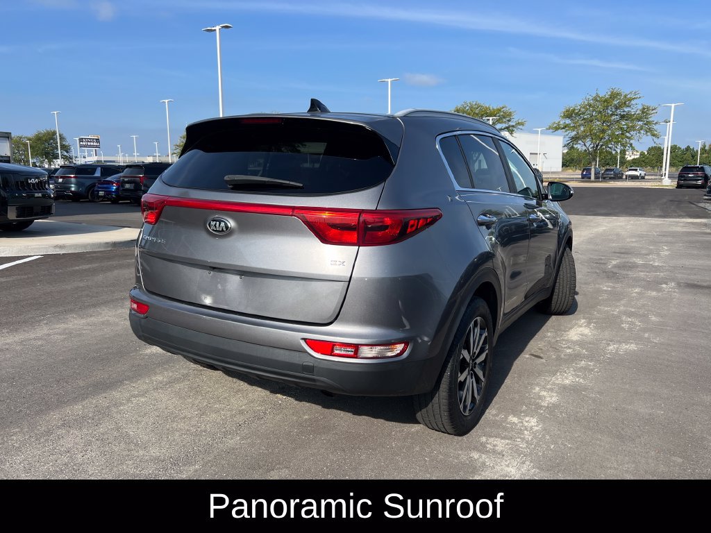 Used 2017 Kia Sportage EX w/ EX Premium Package AWD/4WD image 3