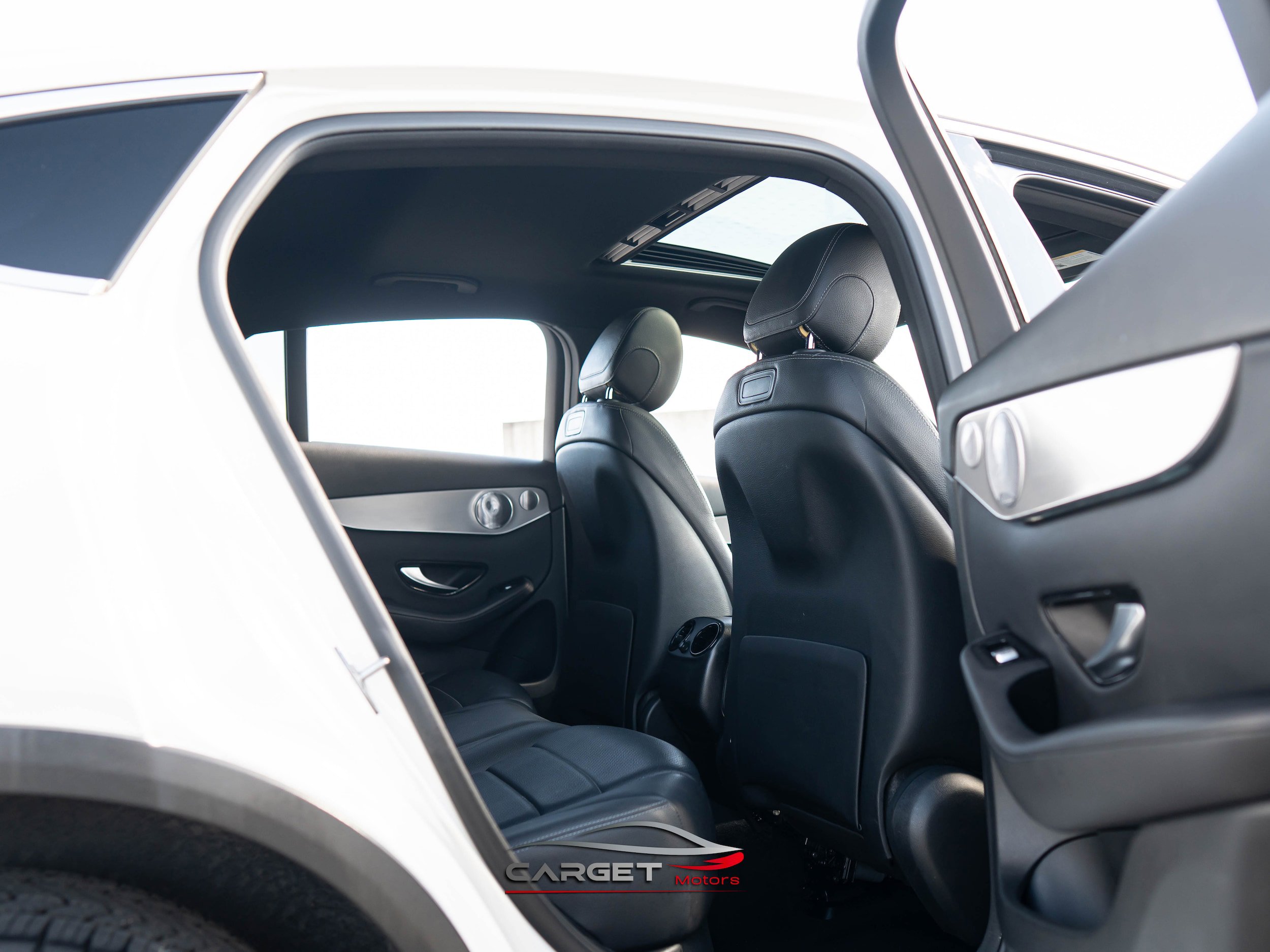 Used 2019 Mercedes-Benz GLC 300 4MATIC Coupe image 19