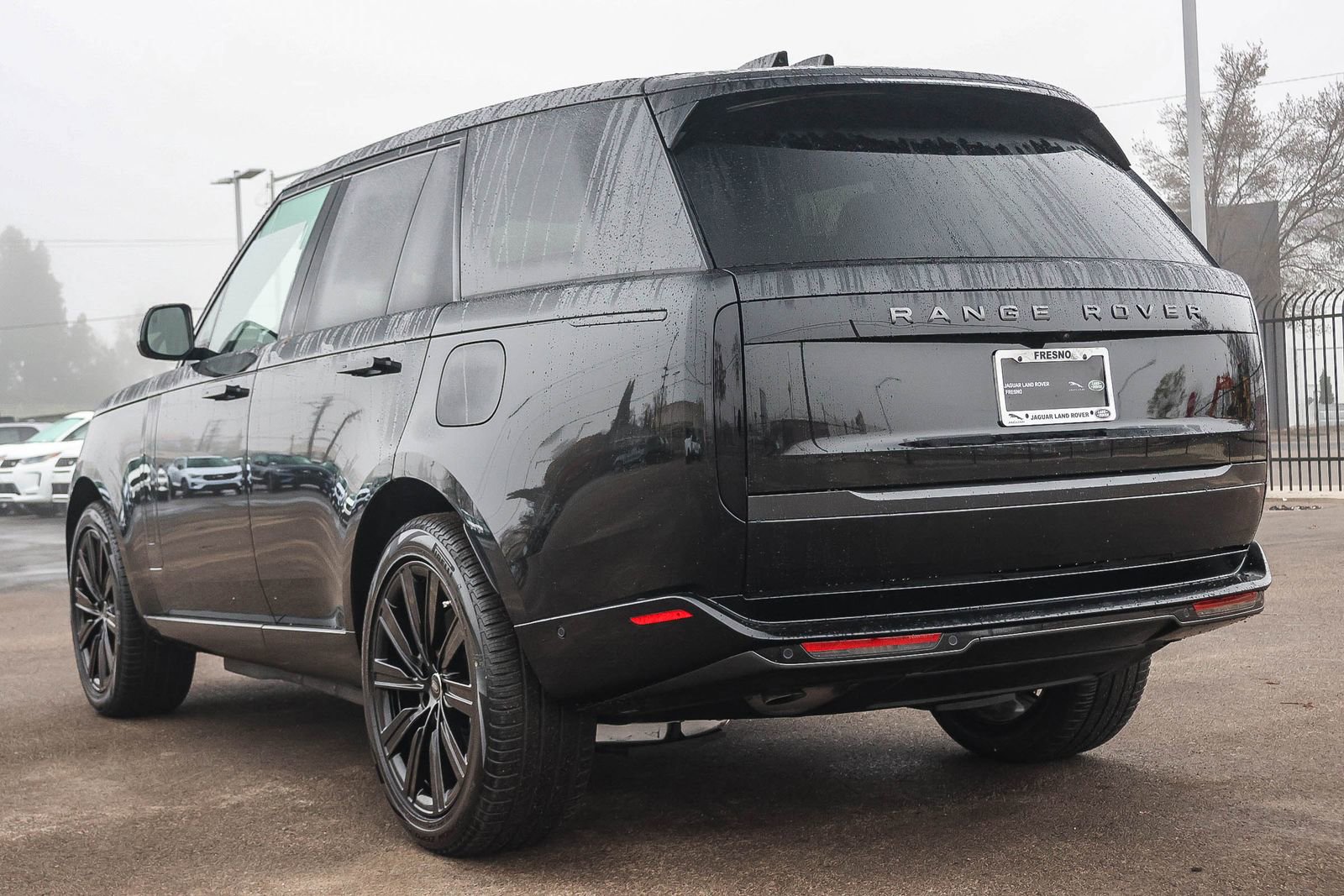 New 2025 Land Rover Range Rover SE image 7
