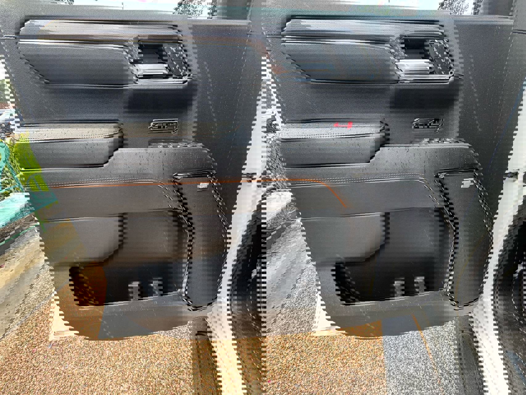 Used 2024 GMC Sierra 1500 AT4 w/ AT4 Premium Package image 24