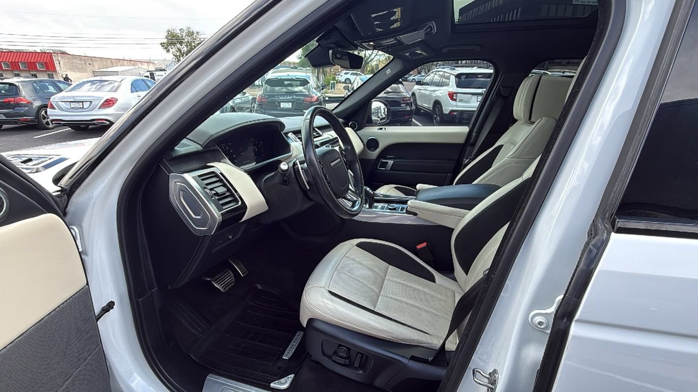 Used 2019 Land Rover Range Rover Sport Supercharged AWD/4WD image 10