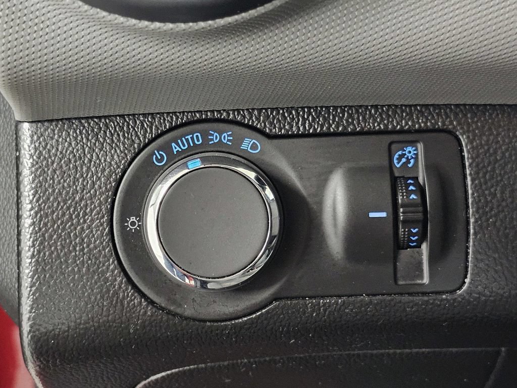 Used 2012 Chevrolet Sonic LS FWD image 28