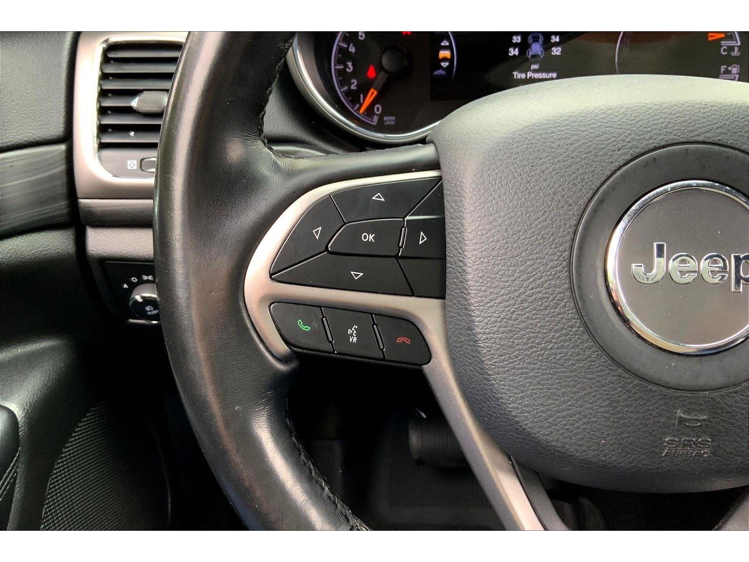 Used 2020 Jeep Grand Cherokee Laredo w/ Quick Order Package 2BN North image 17