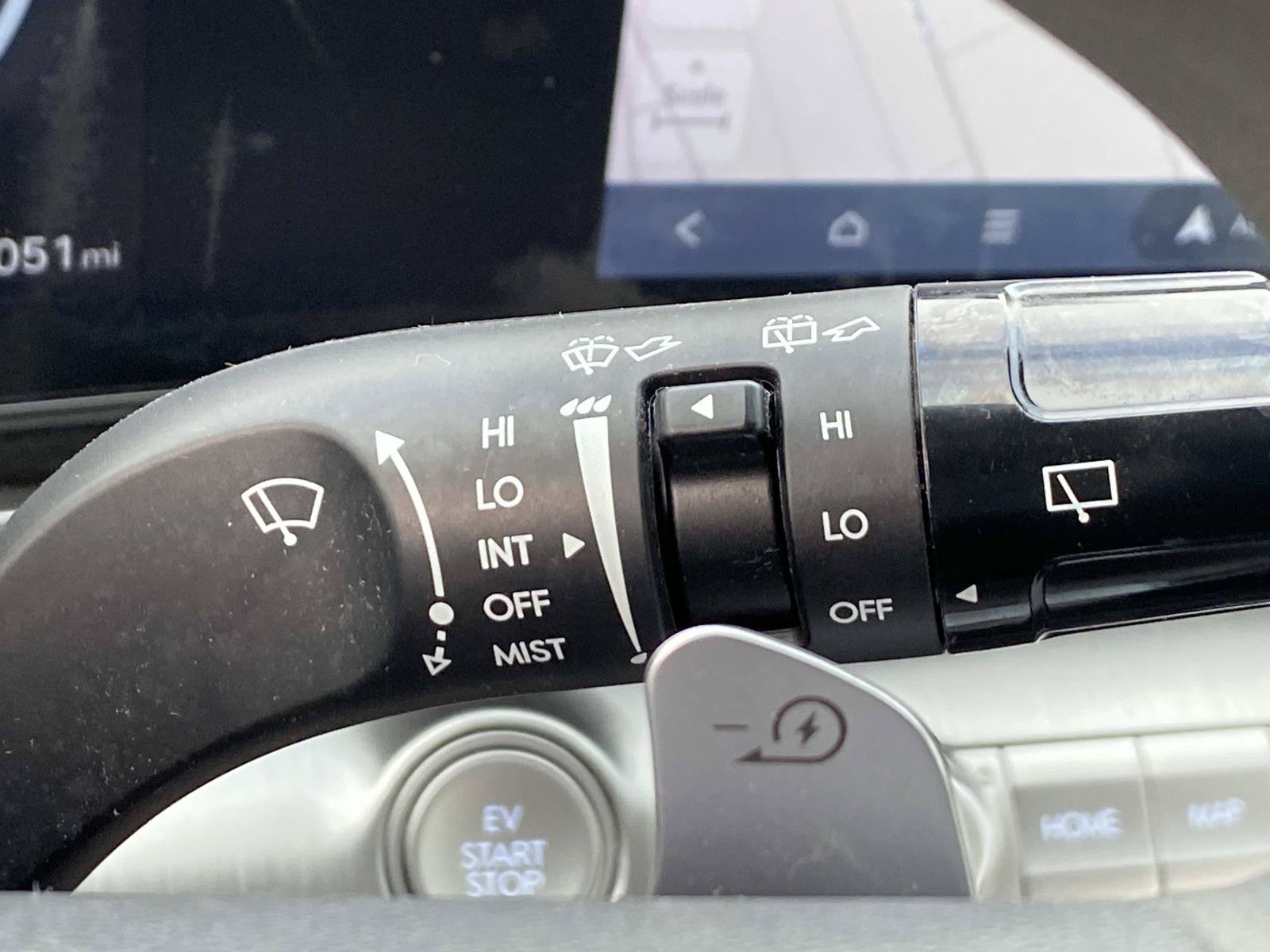 Used 2025 Hyundai Kona SE FWD image 20