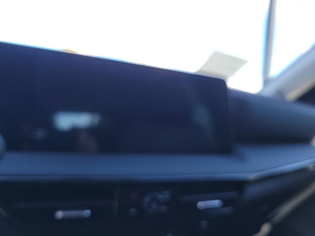 New 2026 Nissan Kicks SR w/ Cold Weather Package image 25