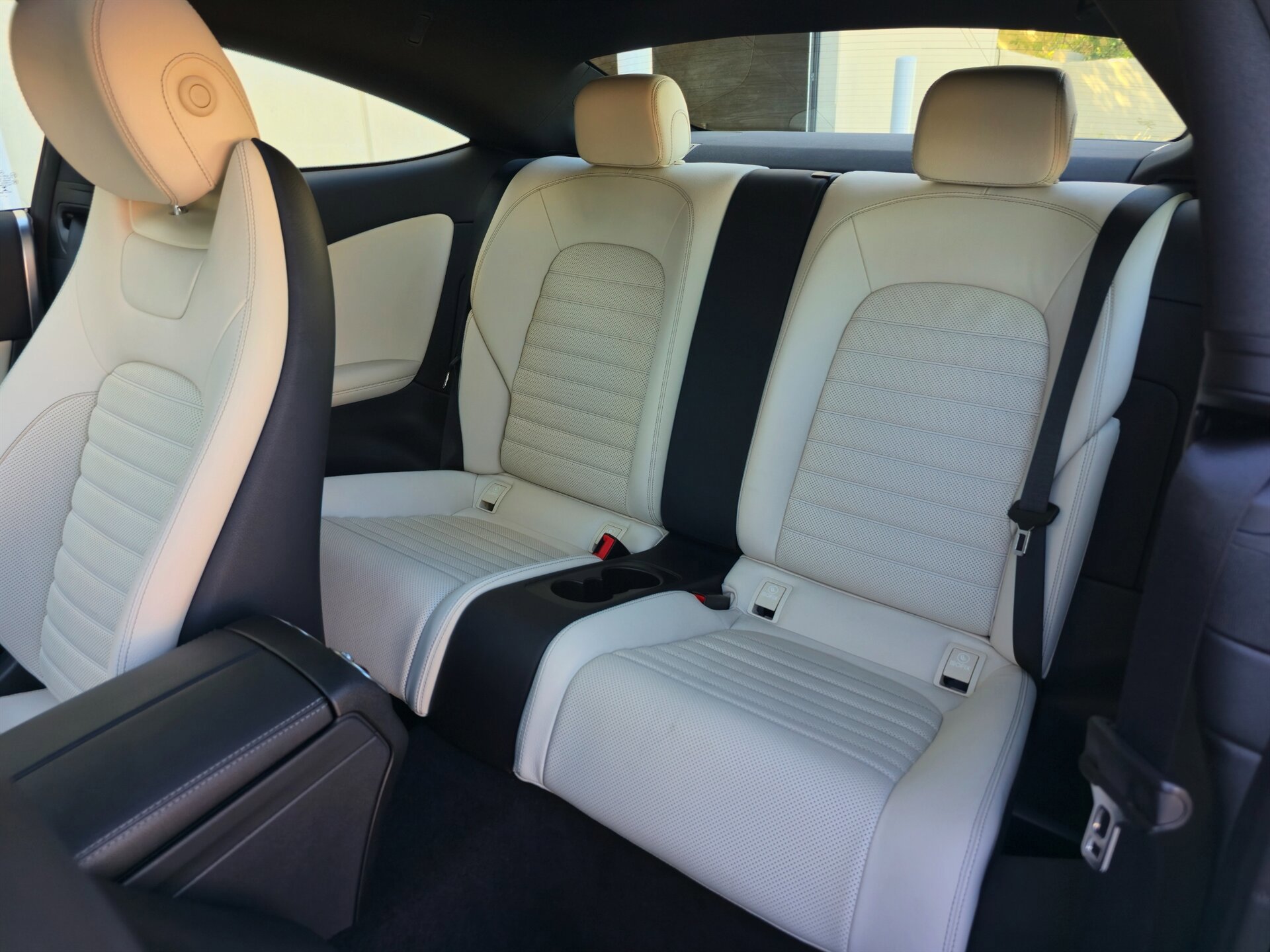 Used 2017 Mercedes-Benz C 300 Coupe image 23