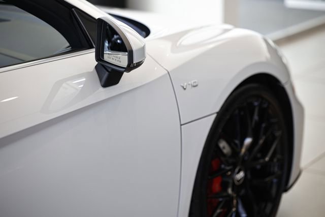 Used 2020 Audi R8 V10 w/ Carbon Exterior Package AWD/4WD image 8