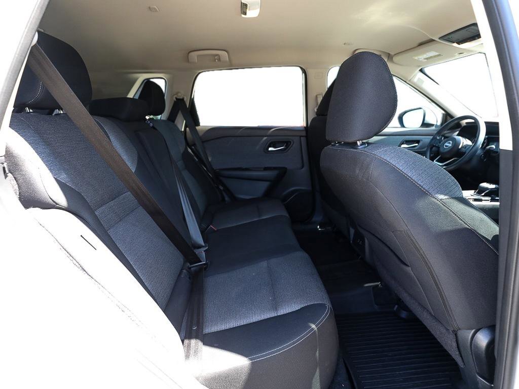 Used 2023 Nissan Rogue SV AWD/4WD image 21