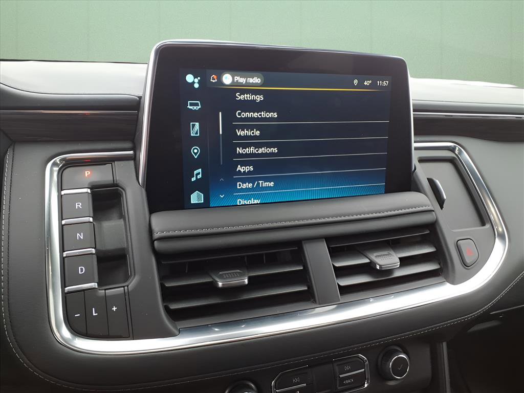 Used 2023 Chevrolet Suburban Z71 w/ Luxury Package image 15