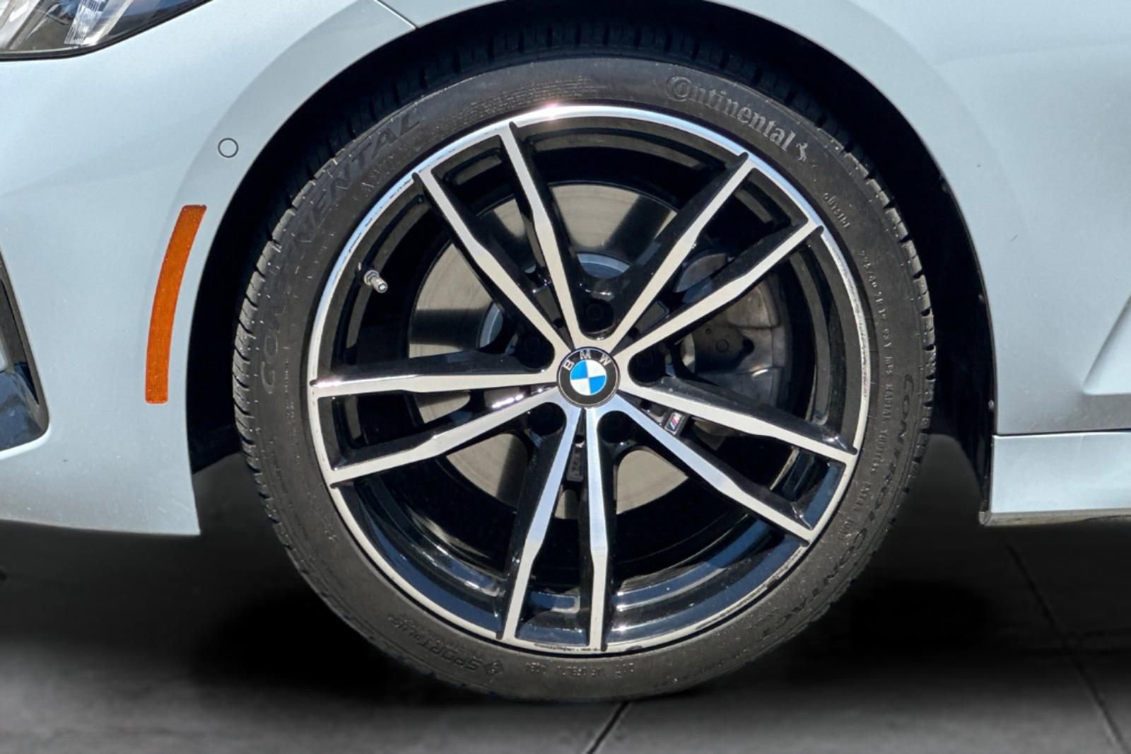 Used 2023 BMW 330i Sedan w/ M Sport Package RWD image 27