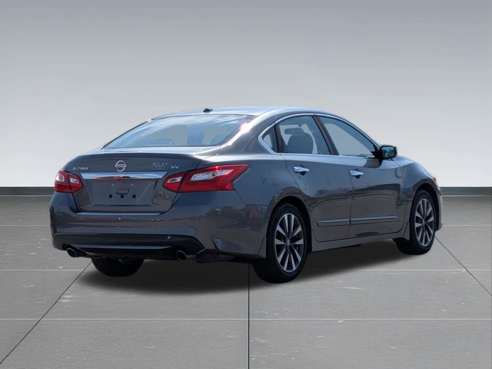 Used 2016 Nissan Altima 2.5 SV FWD image 5
