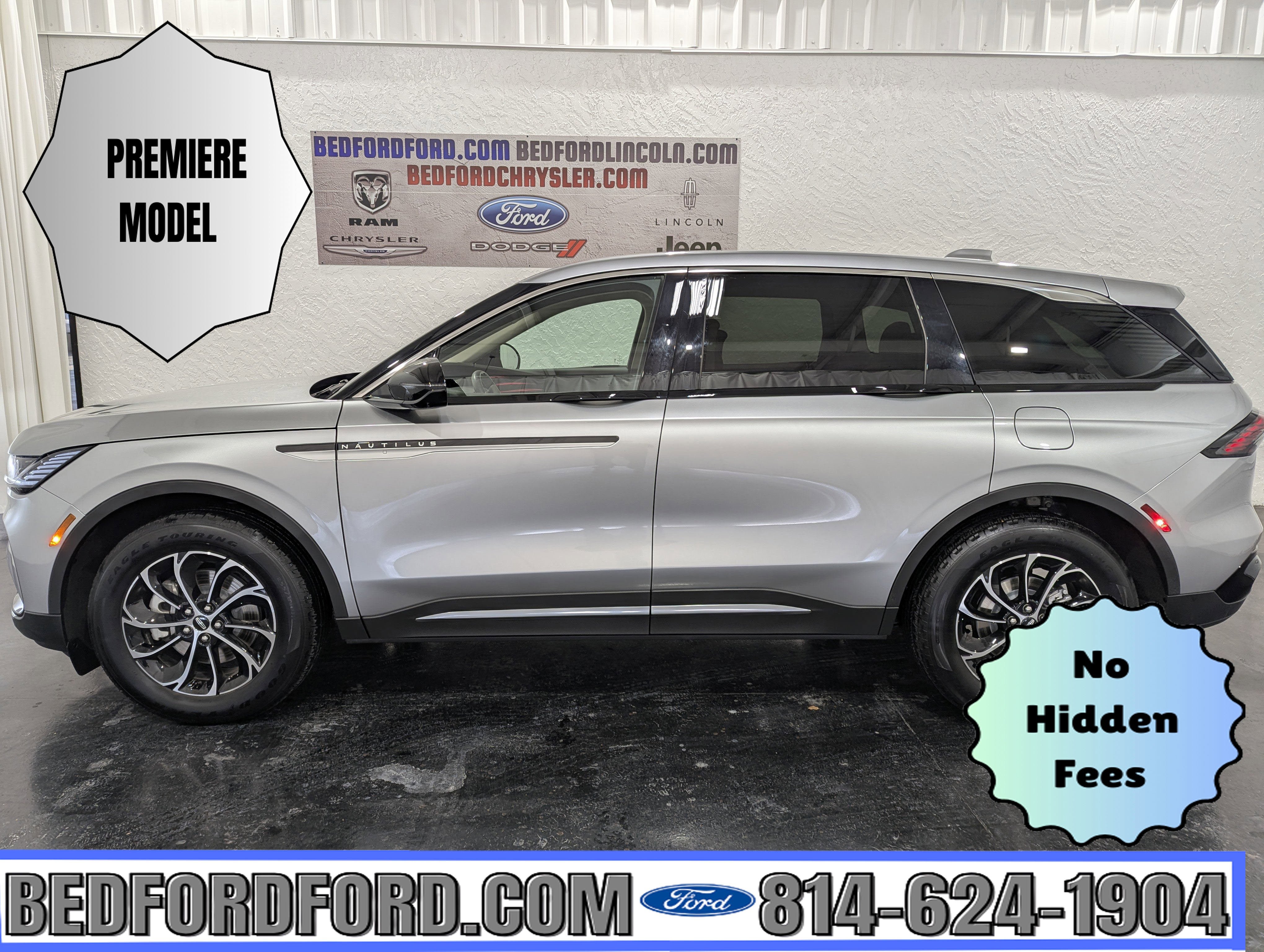 Used 2025 Lincoln Nautilus Premier AWD/4WD image 1