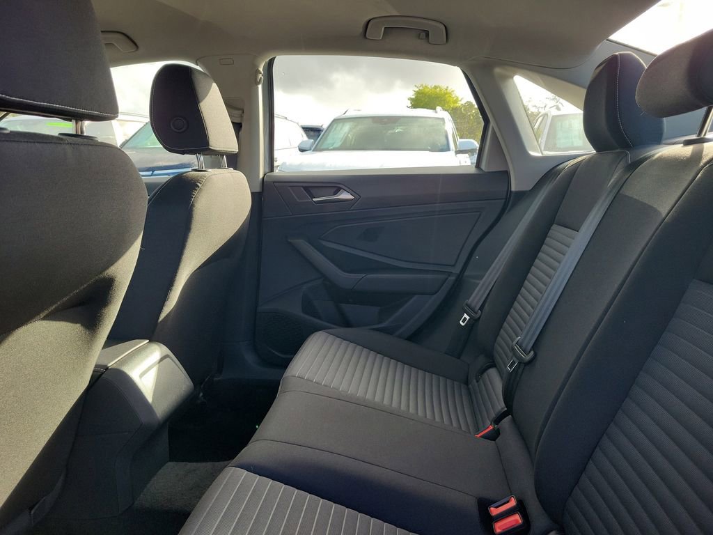 Used 2024 Volkswagen Jetta S image 8