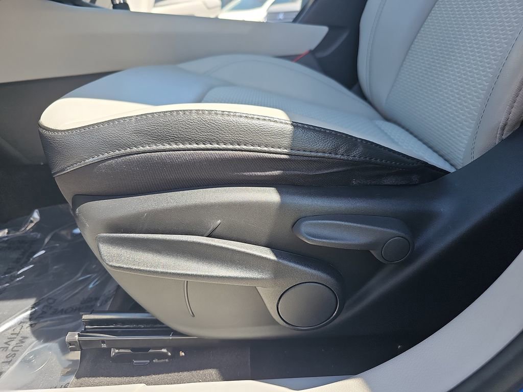 Certified 2022 Jeep Compass Latitude w/ Sun and Sound Group AWD/4WD image 28
