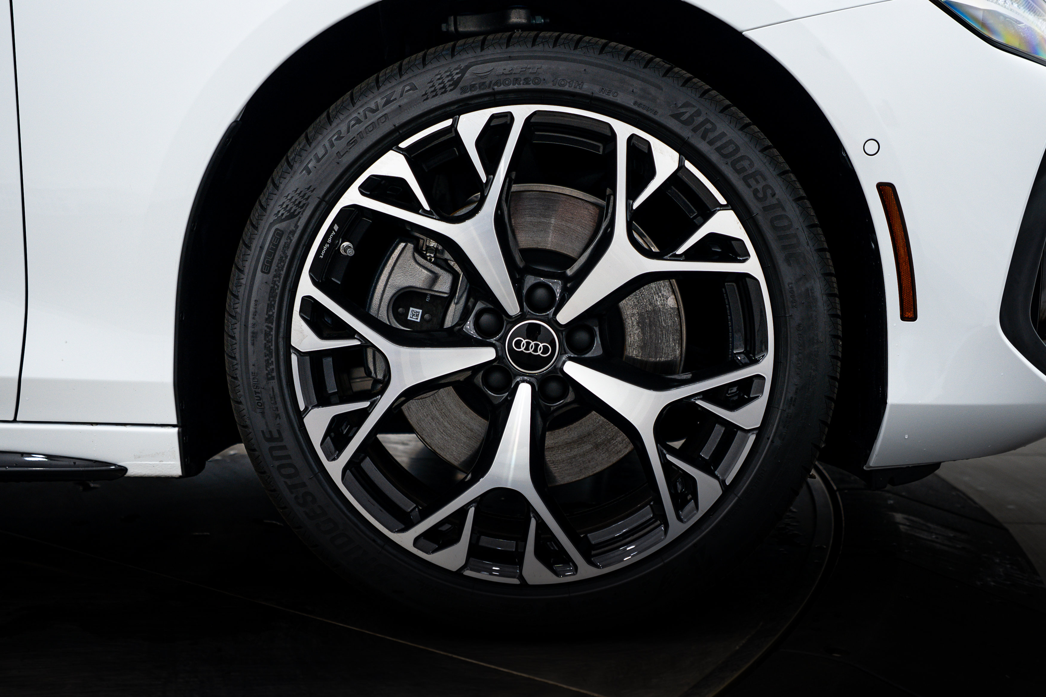 New 2026 Audi A6 Premium Plus AWD/4WD image 21