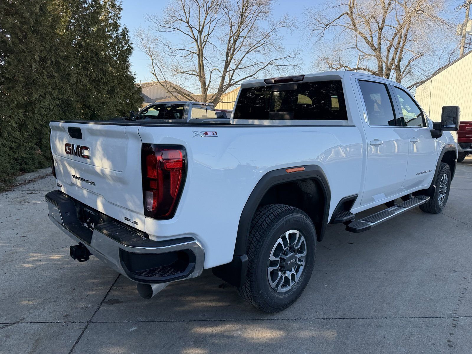 New 2026 GMC Sierra 2500 SLE w/ SLE Value Package; AWD/4WD image 31