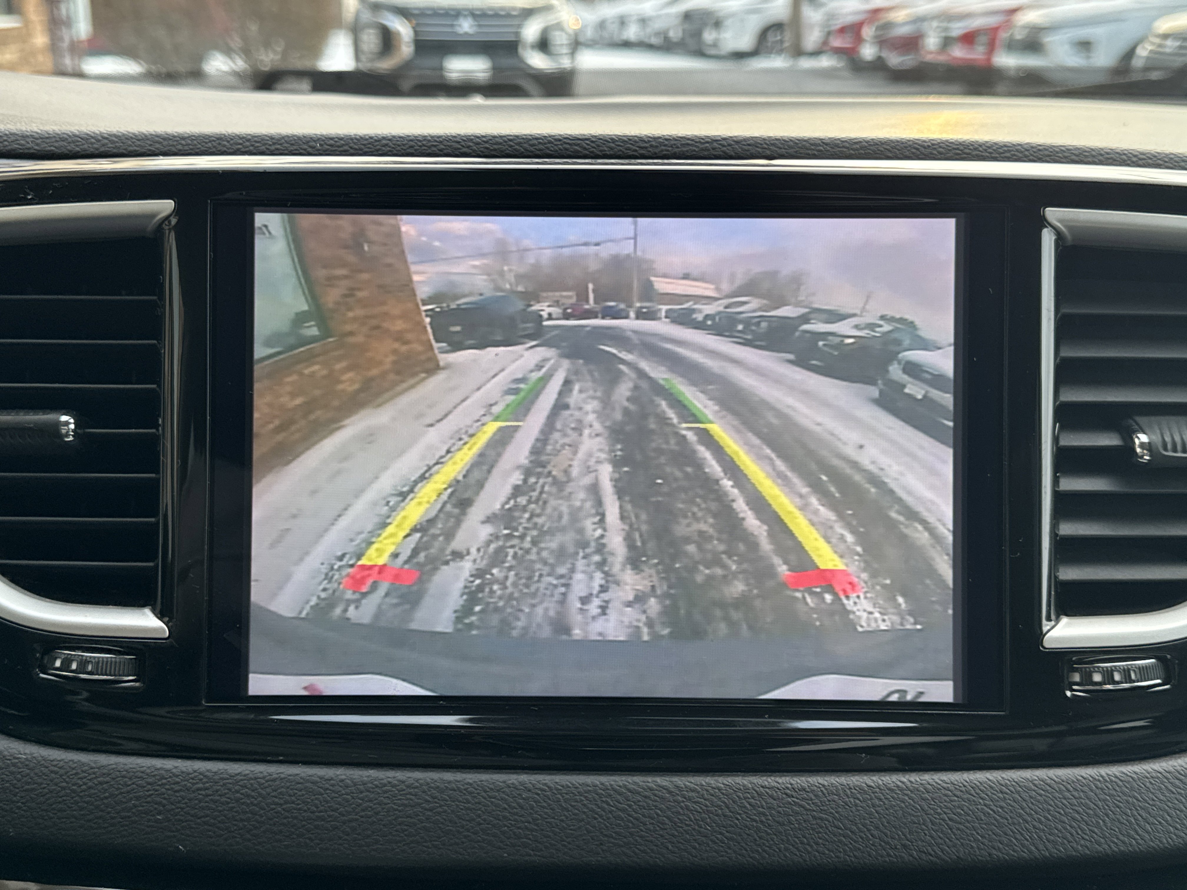 Used 2022 Chrysler Pacifica Touring-L image 22