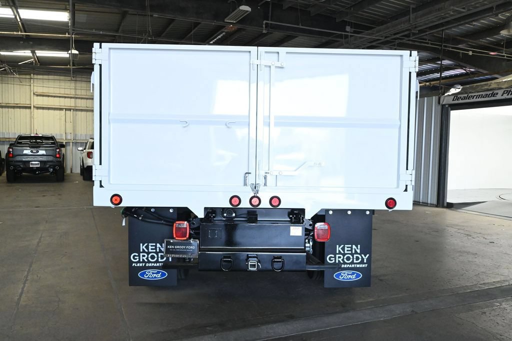 New 2026 Ford F550 2WD Crew Cab Super Duty image 8